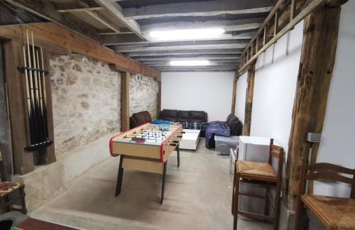 Gîte en Corrèze 12 pers, Piscine chauffée et Salle de jeux - Foto 11