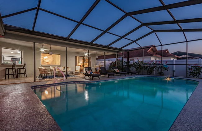 Fun Family-friendly Modern Beach Home With Pool - Photo 47