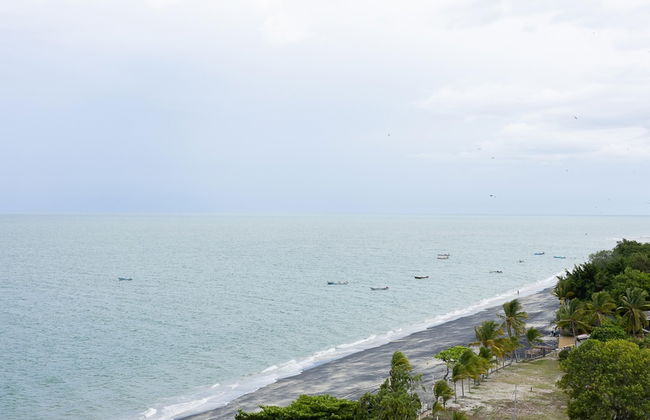 The Farallon Beach Condo by Acomodo - Foto 53