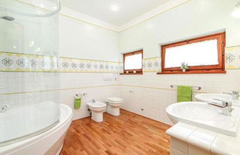 4 Bedroom Cozy Home In Montopoli Di Sabina Ri - Foto 27