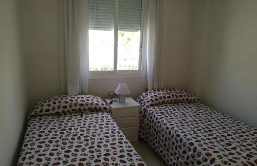 Apartamento para 4 personas con piscinas - Foto 7