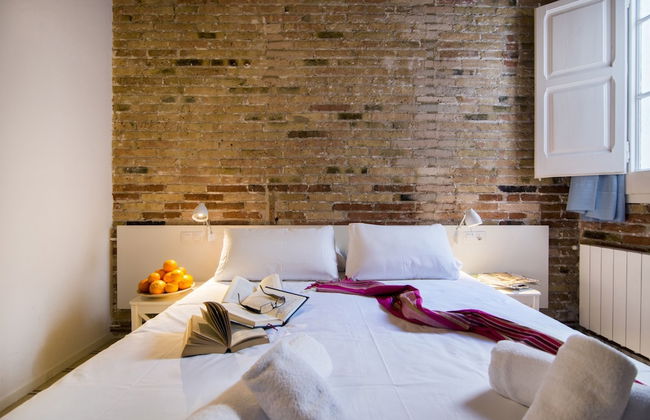 Happy People Gaudi Sant Pau - Foto 29