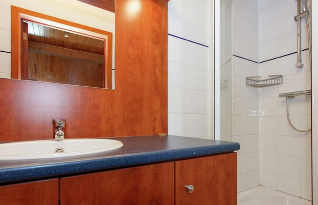 Group Getaway With Sauna - Photo 17