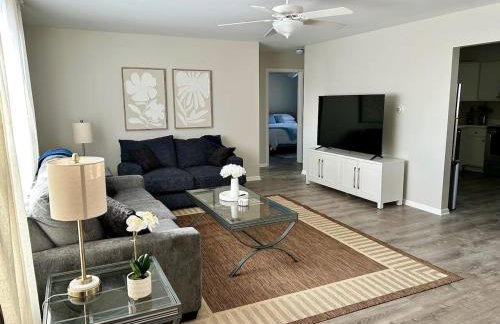 New updated Apt Half A Mile to Downtown Libertyville - Foto 1
