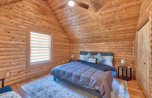 Charming & Cozy Chalet; Minutes to Shanty Creek! - Foto 32