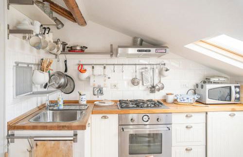 049 - Attico ELEGANTE, 10 minuti a piedi da MARE e SPIAGGIA - POSTO AUTO PRIVATO GRATIS - Foto 26