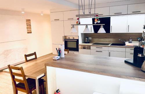 OM Moderne Wohnung, WLAN, Küche, Bad in Stadtilm - Photo 1