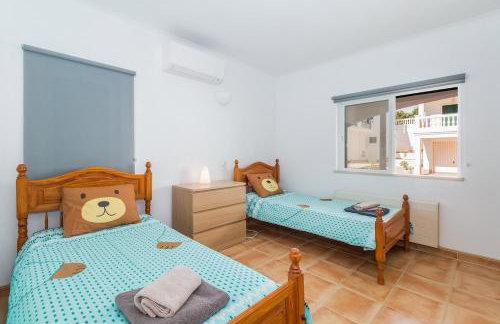 Casa Londamba Meia Praia Beach - Foto 4
