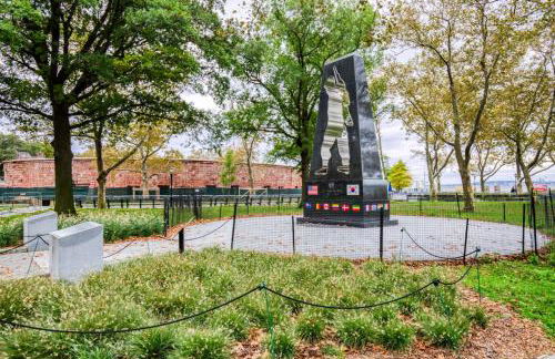 Bright FiDi Studio w Gym Doorman NYC-115 - Foto 20