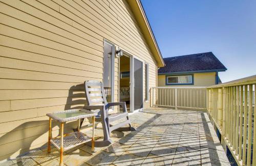 Quiet Waterfront Escape with Hot Tub and Beach Access! - Foto 18