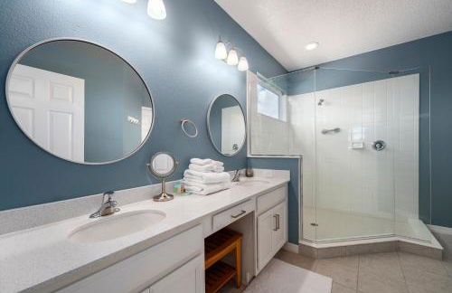 Modern 5BD, 4BA pool home in a golf resort community of Providence - Foto 24