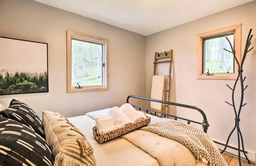Serene Hideaway with Views, 1 Mi to Hike and Ski! - Foto 17