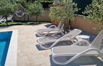 Villa Lukas&Ana s bazenom,dječjim igralištem - Photo 58