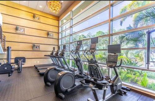 Perfect getaway with pool, hot tub and world class views - Foto 26