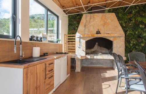 Luxury Villa Kristina with Heated Pool near Omis for 12 Guests - Foto 6