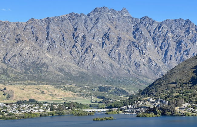 Stunning Lakeview QT Holiday House - Foto 43