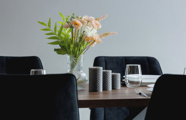 Bright Apartment With Parking by Renters - Photo 11