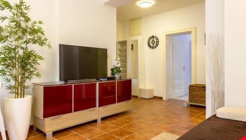 Apartment of Solitude - Foto 3, Shopping Area, young children