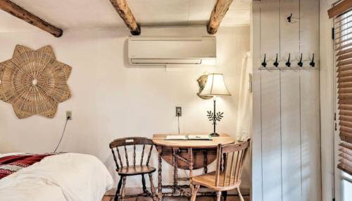 Studio-Style Log Cabin near Carson National Forest, New Mexico - Foto 3