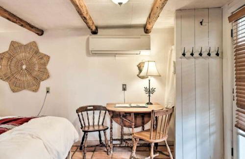 Studio-Style Log Cabin near Carson National Forest, New Mexico - Foto 3