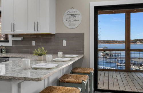 Views! Dock, Water, Game Room, Kids Room! - Foto 23