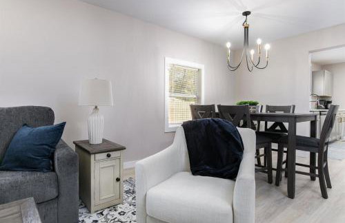 Cozy 2BR Home Near ND - Perfect for Game Day Stays - Foto 23