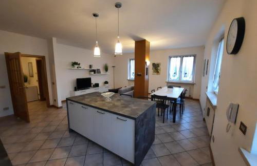 Appartamento nel verde circondato dalle montagne - Foto 3