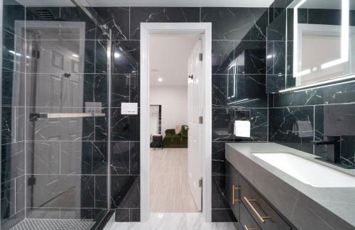 Upscale 4BR Retreat at the Reservoir! - Foto 38