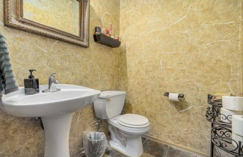 Family Fun Retreat Themed Rooms BBQ & Golf Course - Foto 36