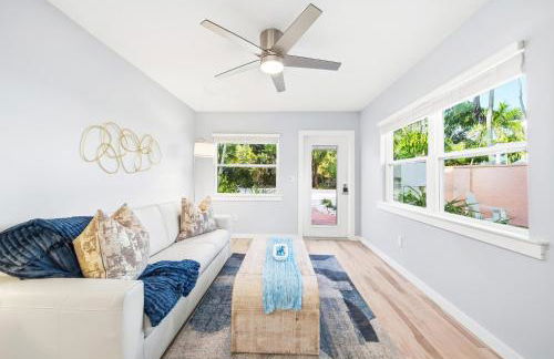 Siesta Key, Heated Pool, Dock on Lagoon, Turtle Beach 1 mile and Crescent Beach 2 miles, 1bdr - Foto 9