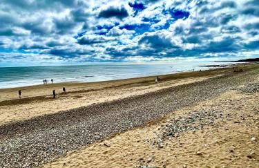 Coastal Apartments No 1 - Photo 42