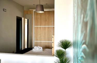 Espectacular apartamento junto al mar, con piscina en Málaga - Photo 18