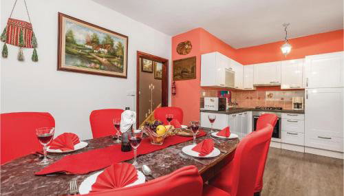 Stunning Home In Gospic With Sauna - Foto 4