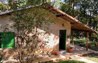 Casa charmosa em condomínio arborizado - Foto 32
