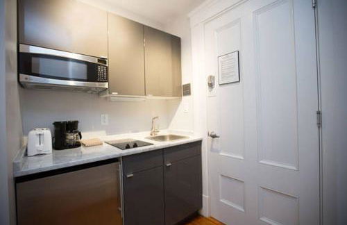 Comfy Beacon Hill Studio Great for Work Travel #7 - Foto 9