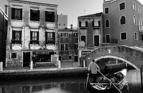 ITALIANSTAYRENTALS Suite Falier- Luminosa Venezia - Foto 45