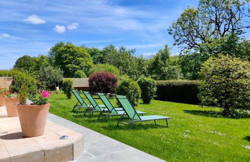 Gîte 1804 Montagnes du Jura avec Spa et Sauna classé 3 étoiles - Foto 3