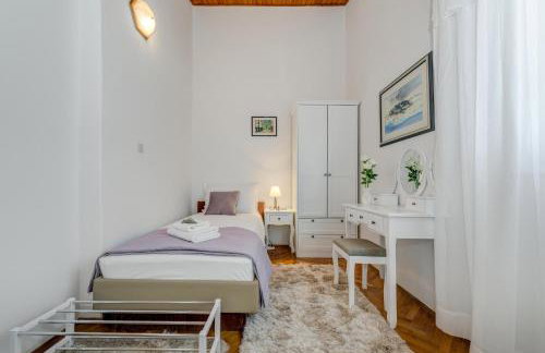 Above The Sea - Foto 2