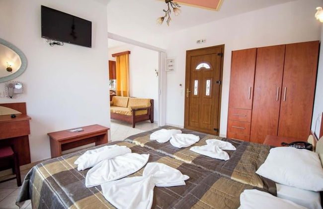 A Spacious and Bright Studio With Balcony - Foto 3