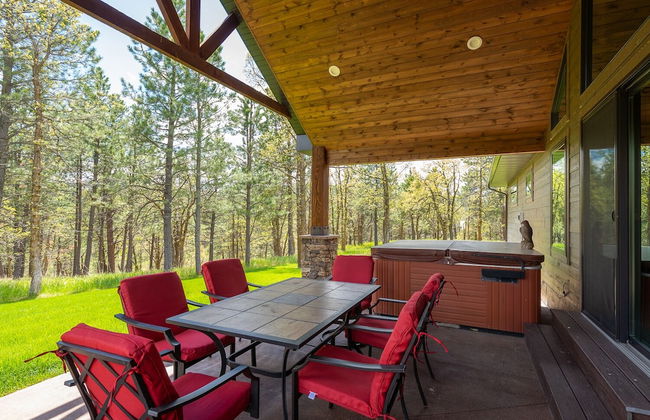 Larkspur Hills 5 BR Villa with Hot Tub - Photo 13