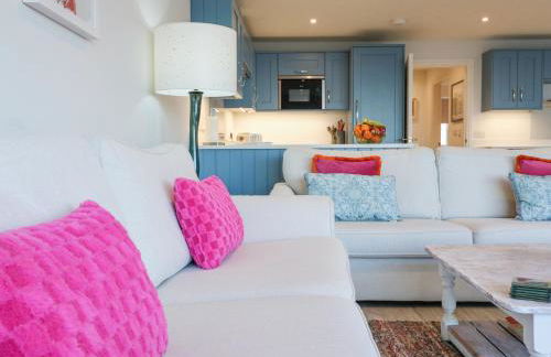 Bucket and Spades- Right on the Beach - Foto 14