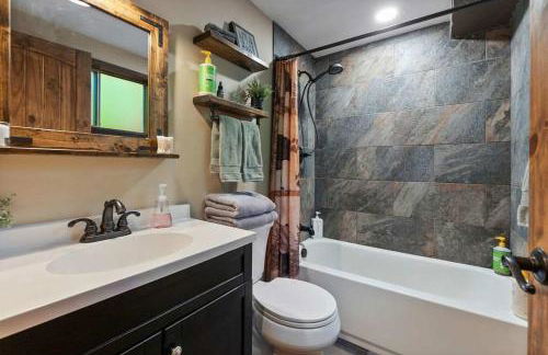 Luna's A-Frame - River & Spa - Foto 14