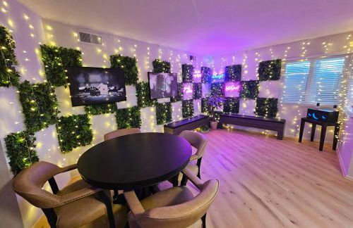 La Jolla Gem with Ocean View - 11 Beds, Hot Tub, Karaoke & Game Den - Foto 80