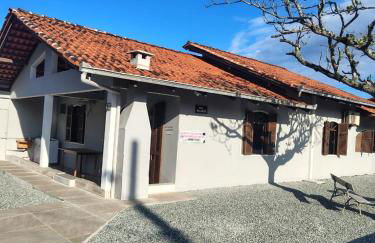 Casa de temporada na enseada para 12 pessoas - Foto 2