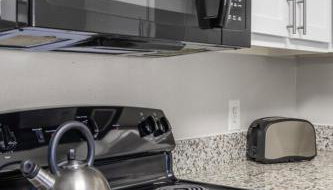 2BR Modern Hideaway near Downtown, Gated, Pool - Foto 4