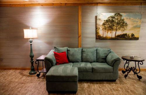 Southern Comfort Retreat with a private hot tub - Foto 10