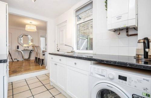 Stylish Victorian 3 Bed House Huge Garden/Parking - Foto 10