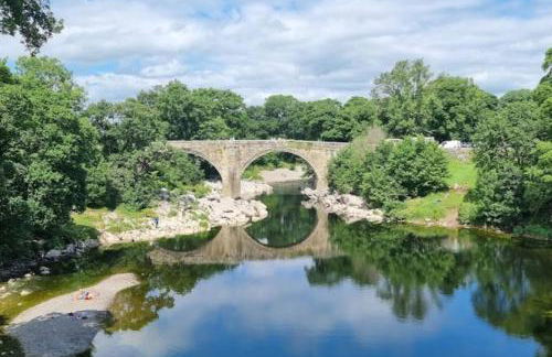 Tastefully decorated, family friendly property, central Kirkby Lonsdale, parking and EV charger - Photo 20