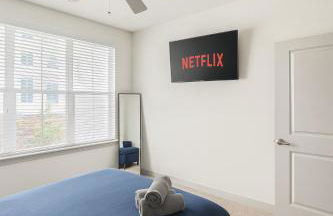 Resort-Style Retreat 1 King 2 Queens, Pool table - Foto 15