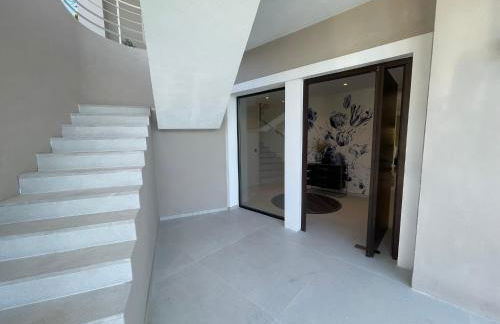 ULTIMATE LUXURY DREAM VILLA with 7 BEDROOMS, GYM, SPA and INFINITY POOL - Photo 66